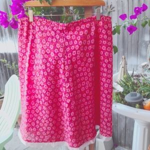 Plus-Size Vintage 90s style midi skirt